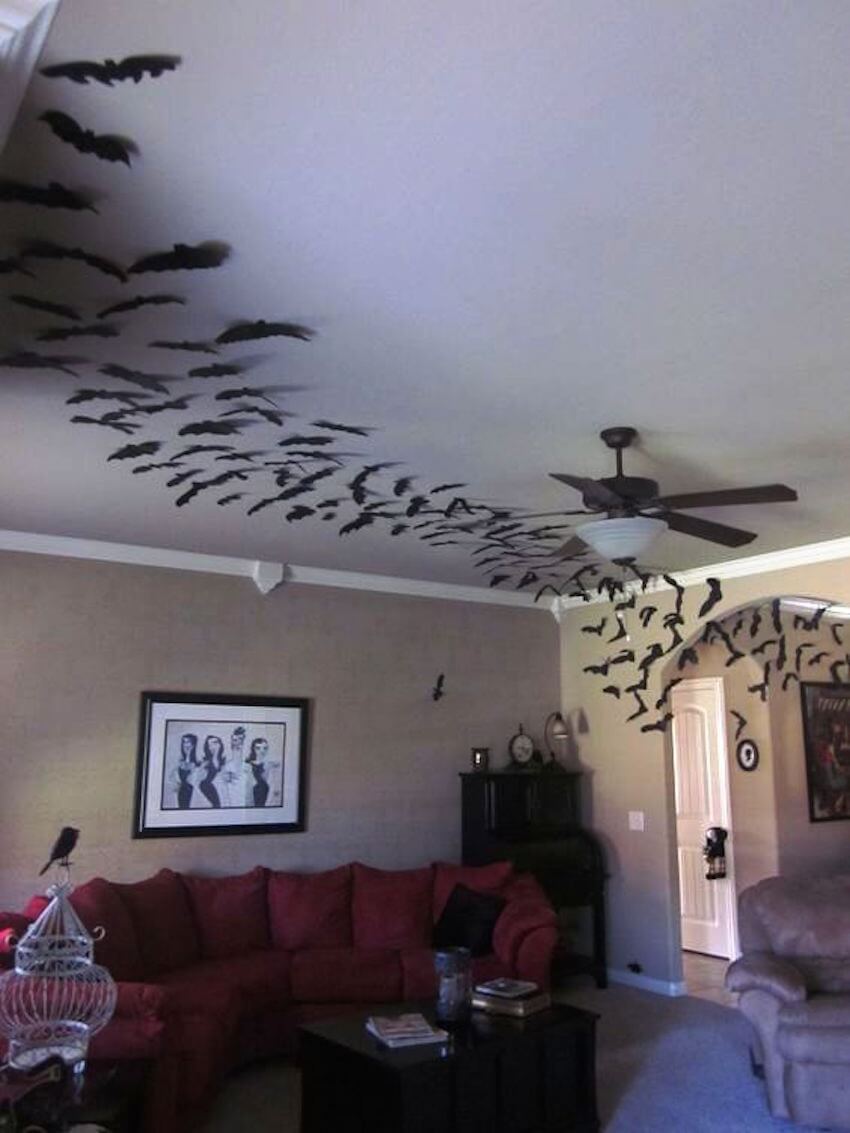 2-halloween-bat-stream-decor