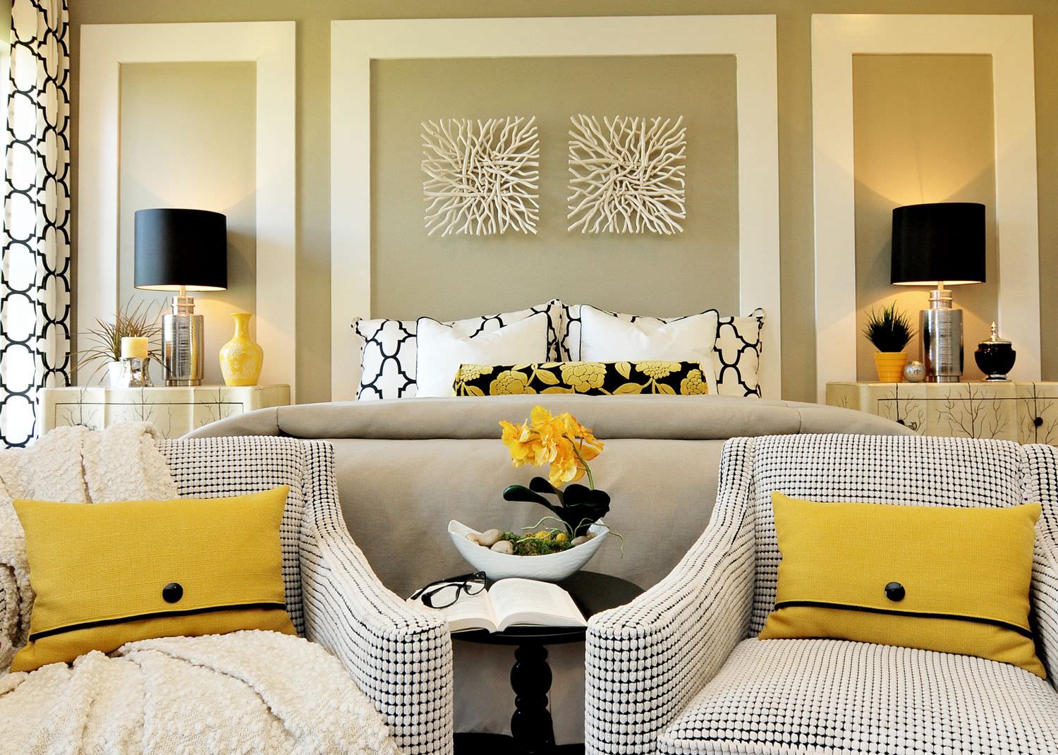 2w-bedroom-sitting-area