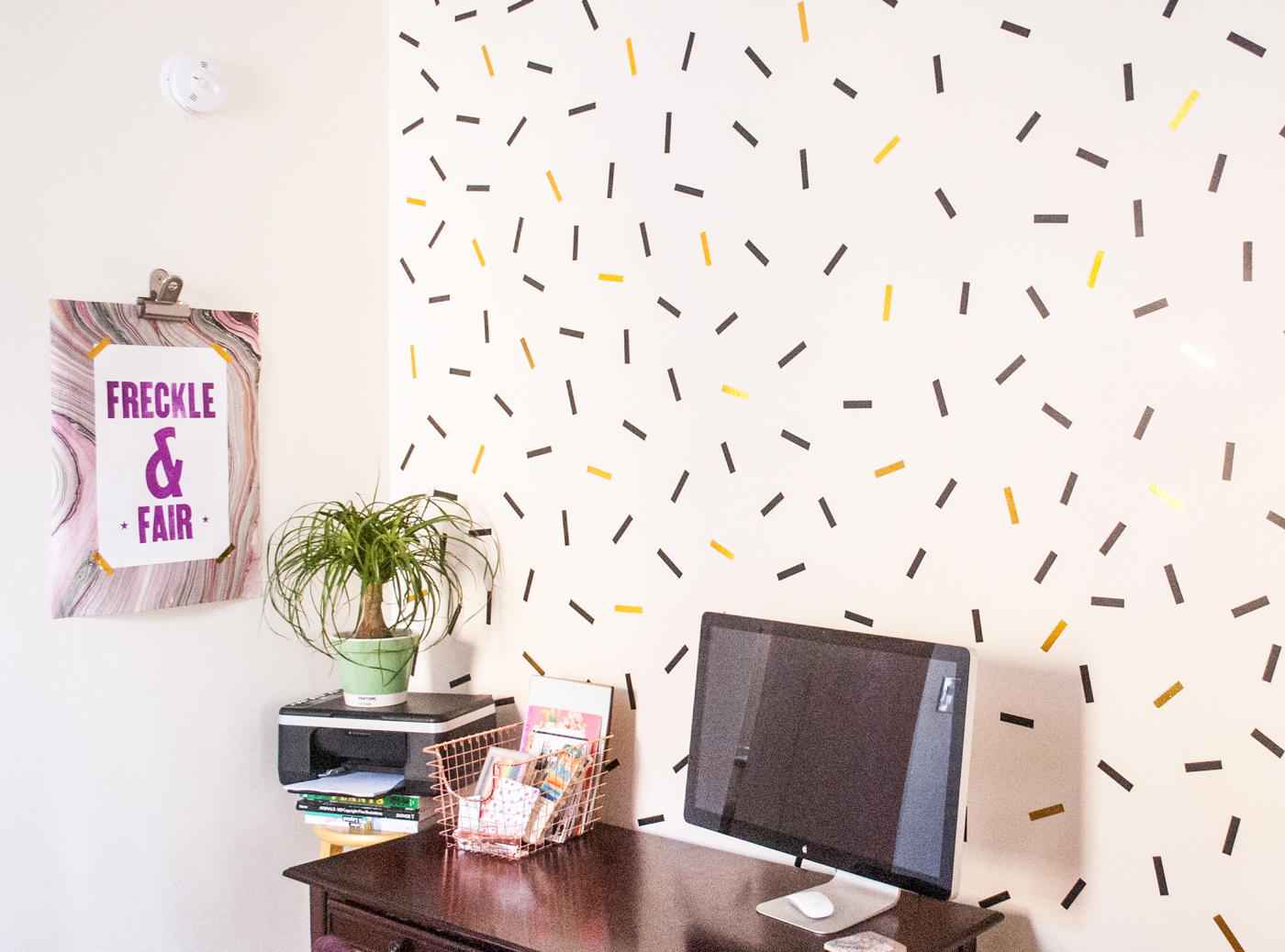 8-confetti-wall-diy