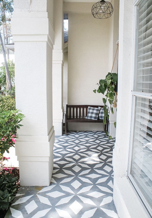 Front-porch-makeover-with-paint-stenciled-floor-with-floor-and-porch-paint