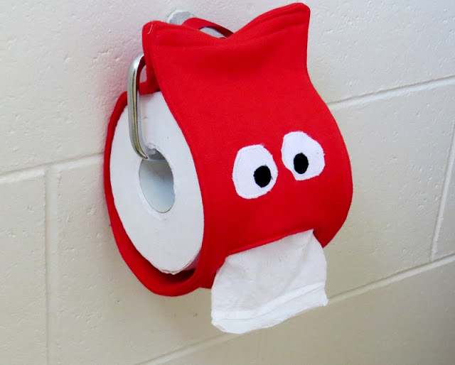 Halloween-monster-toilet-paper-dispenser