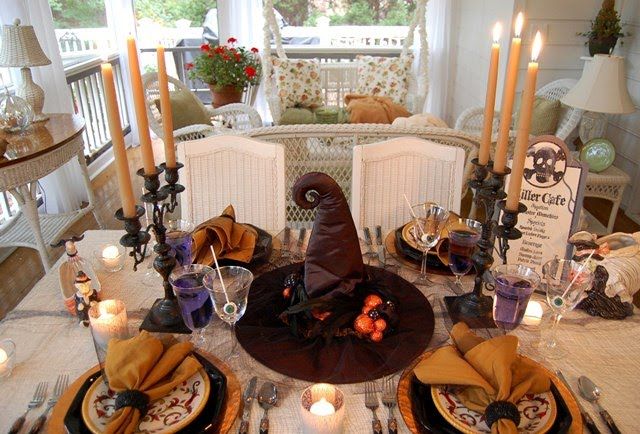 Halloween-table-with-candles
