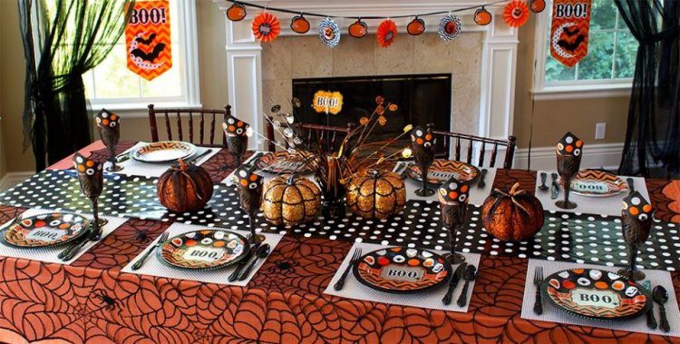 Halloween-decoration-ideas-for-dining-table_2-750x379-1