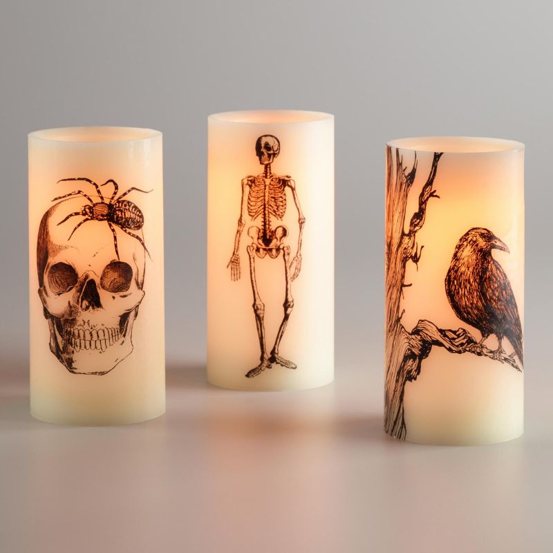 Halloween-themed-candles