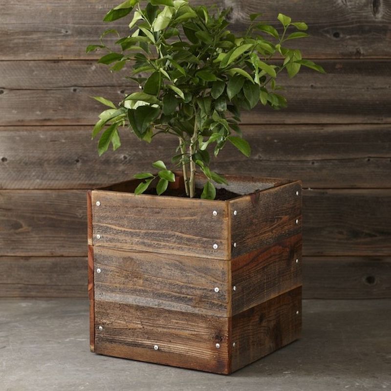 Reclaimed-wood-planter-6