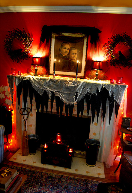 Best-halloween-mantels-5