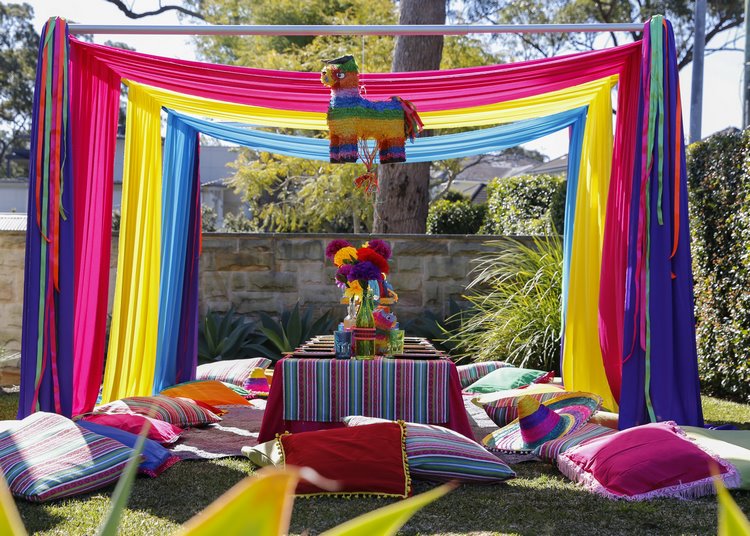 Boho-chic-garden-party-ideas-table-decor