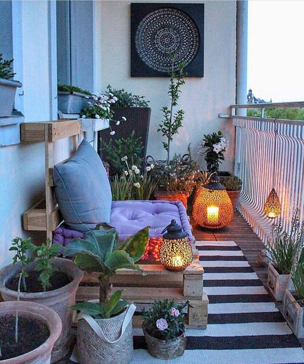 Boho-style-balcony-garden-for-winter