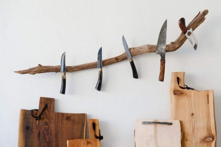 Buccholz-knife-rack-remodelista-733x487-718x477-1