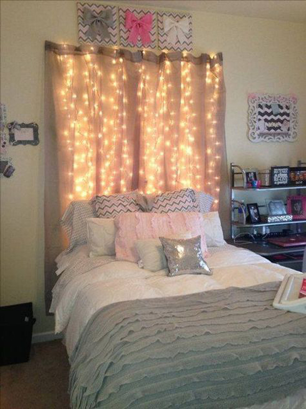 Cute-headboard-string-light-decor