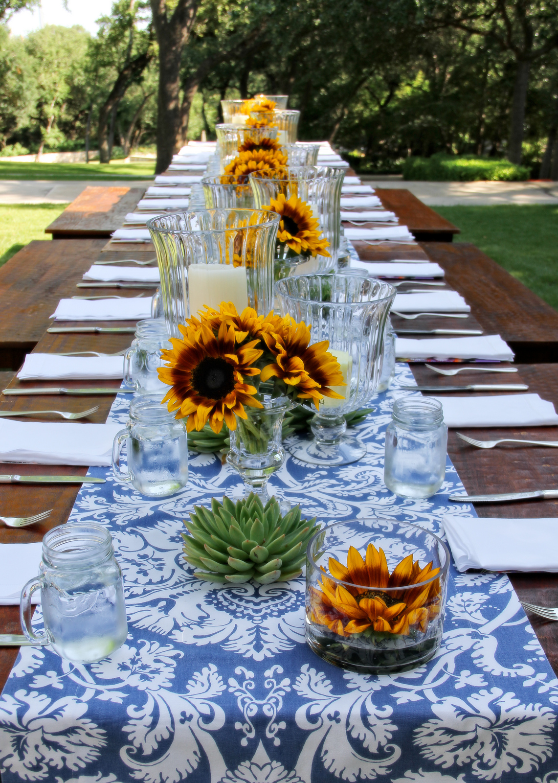 Decorate-with-prints-and-patterns-outdoor-party