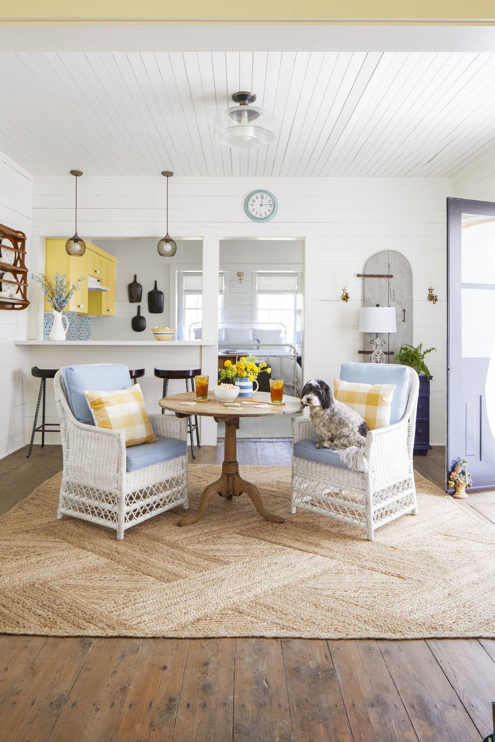Decorating-on-a-budget-bistro-table-1582230754