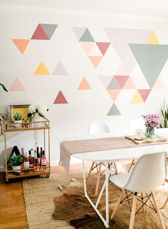 Festivetrianglewallpaintdesign
