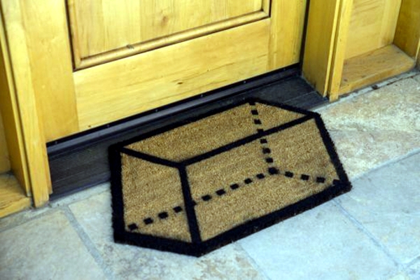Funny-doormats-do-it-yourself-decorating-ideas-for-the-house-entrance-11-410452137