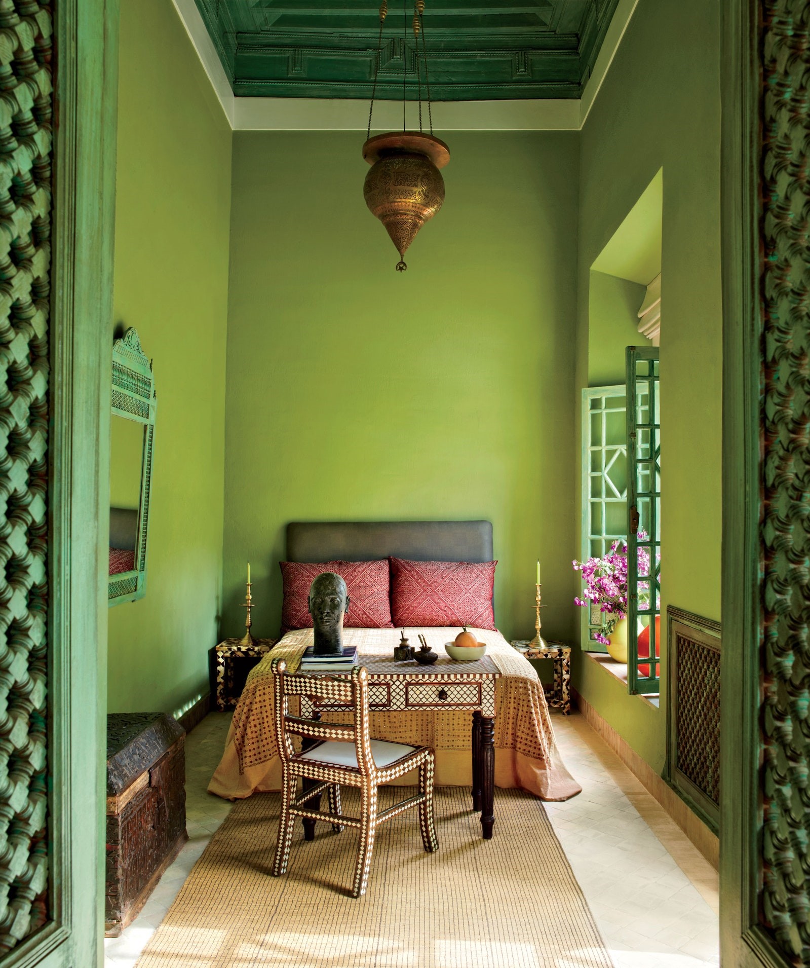 Guest-bedroom-01