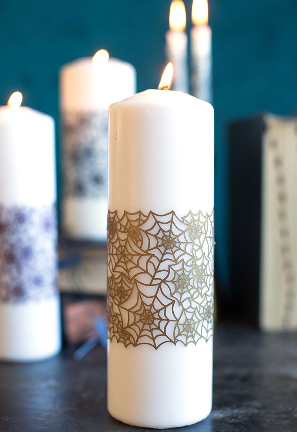 Halloween-candle-diy-web-1531846269-1