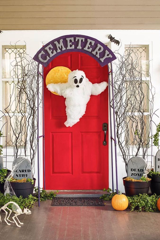 Halloween-door-decorations-cemetery-door-1626745800