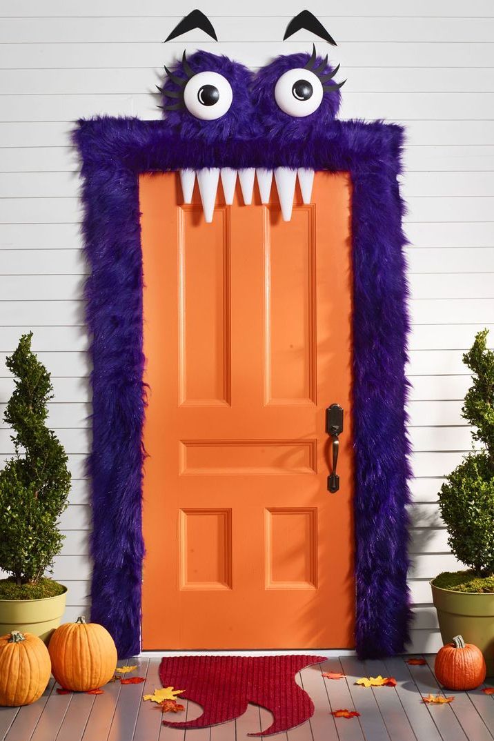 Halloween-door-decorations-monster-door-1626745554