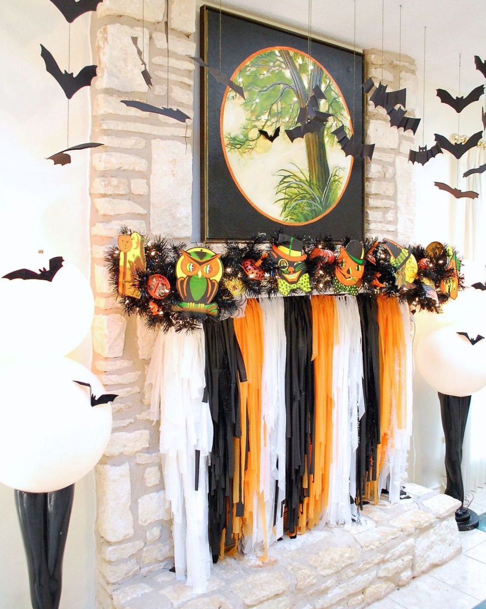 Halloween-garland-streamer-bat-mantel-1531159331