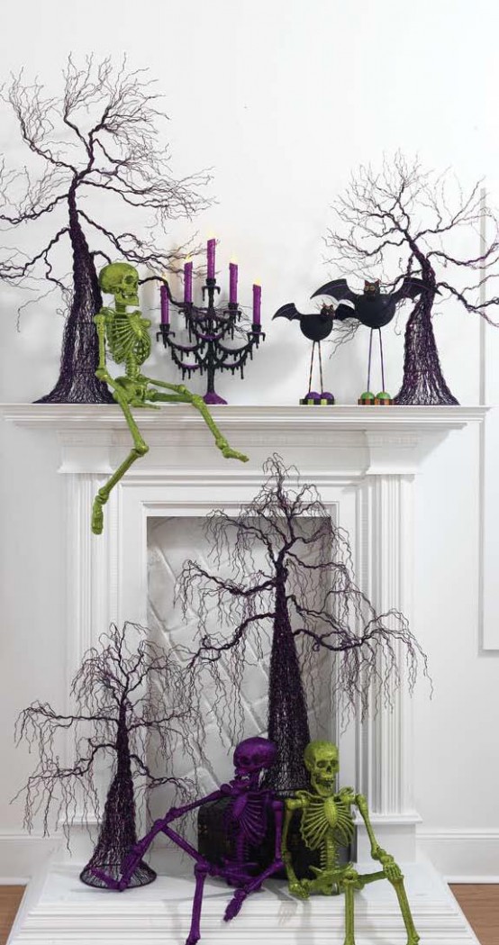Halloween-mantel-decorating-ideas-9-554x1049-1
