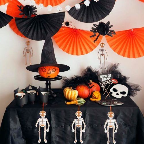Halloween-party-ideas-diy-paper-500x500-1
