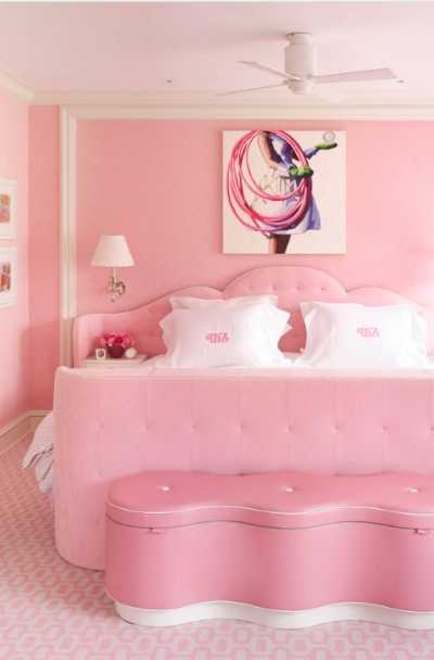 Pink-bedroom-walls-decor-ideas-10