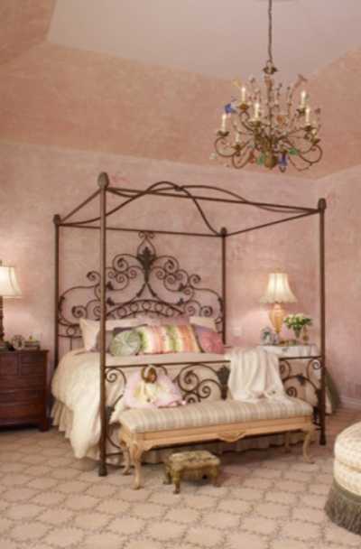 Pink-bedroom-walls-decor-ideas-24