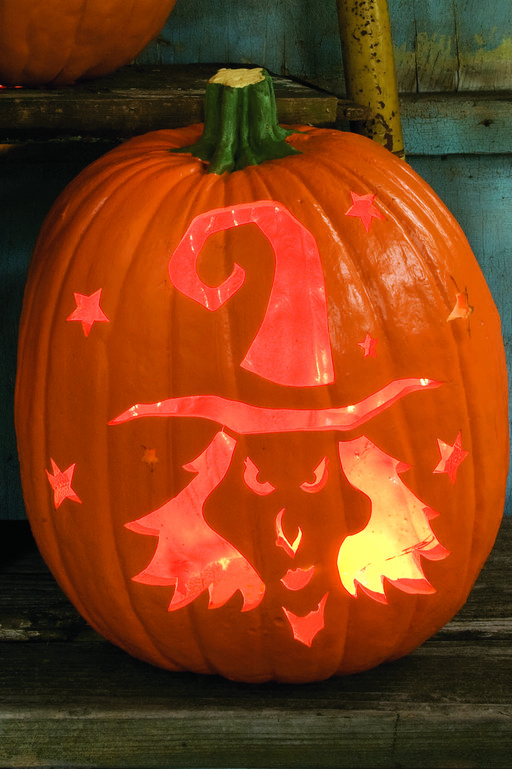 Pumpkin-carving-ideas-black-magic-1569878158