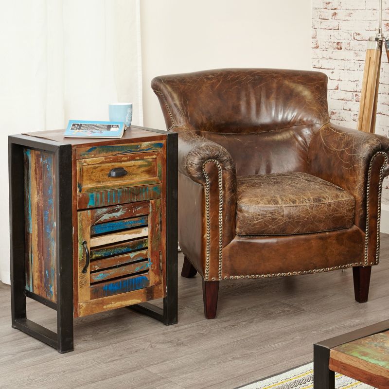 Reclaimed-wood-bedside-table