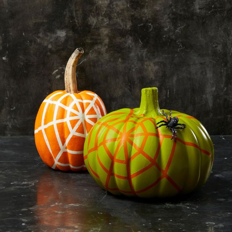 Spider-web-painted-pumpkin-1628633691