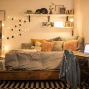 Teen bedroom nicely arranged