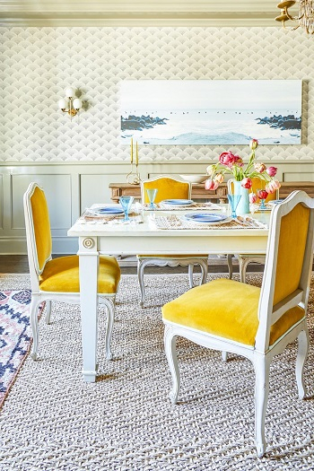 7 Strong And Bold Centerpiece Decoration That Can Easily Match With Your Other Decorations