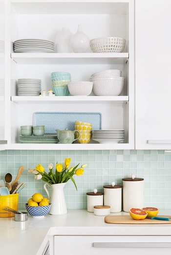 7 Strong And Bold Centerpiece Decoration That Can Easily Match With Your Other Decorations