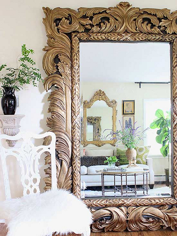 Huge statement mirror Impeccable Style Decoration Ideas By Presenting Bold Mirrors