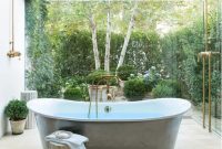 Outdoor bathroom with garden tub