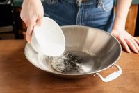 Remove stains with vinegar