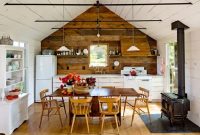 Rustic cottage kitchen