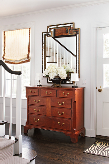 Time-saving entryway decor Impactful Accessories Ideas To Easy Decorate Your Front Entryway