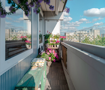 Bench installation Balcony Decoration Ideas To Have A Perfect Space For Hangout Time