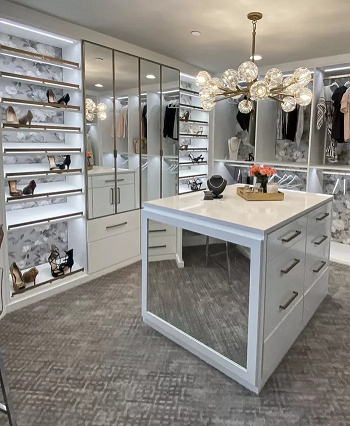 Mirrored surprise Fantastic Closet Island Ideas To Get Your Closet Nice And Organized