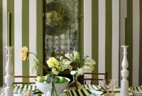 Stripes layering in dining room