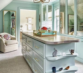 Sweet curved shelves Fantastic Closet Island Ideas To Get Your Closet Nice And Organized
