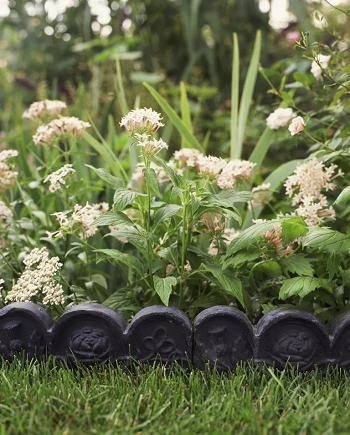 Decorative patterned lawn edging ideas Beautiful Lawn Edging Ideas To Frame Your Garden