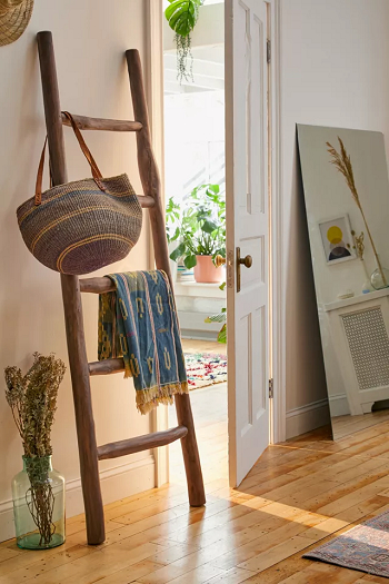Living room leaning blanket ladder Elevating Living Room Space With Forever Stylish Blanket Ladders