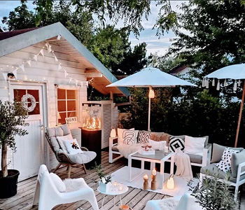 Well balance lighting Deck Lighting Ideas To Enjoy The Space Once The Sun Goes Down