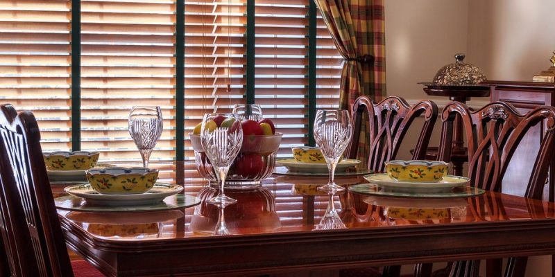 Dinner-table-663435_960_720