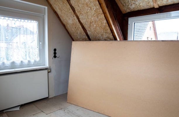 Expansion of an attic with drywall