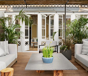Endless living room Splendid Ways To Create Outdoor Summer Living Room Ideas 