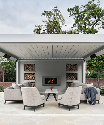 Entertaining outdoor living room Splendid Ways To Create Outdoor Summer Living Room Ideas 
