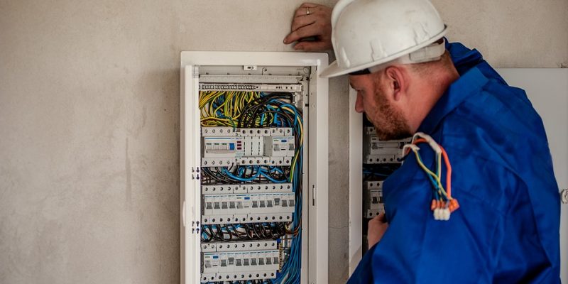 Electrician-2755683_960_720